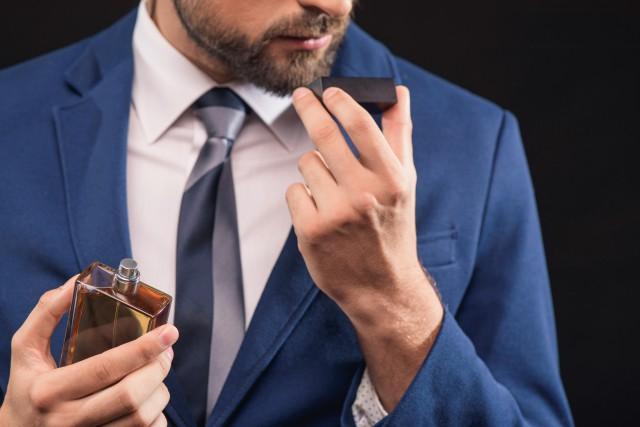微胖男生穿衣搭配 微胖男性怎么穿搭才好