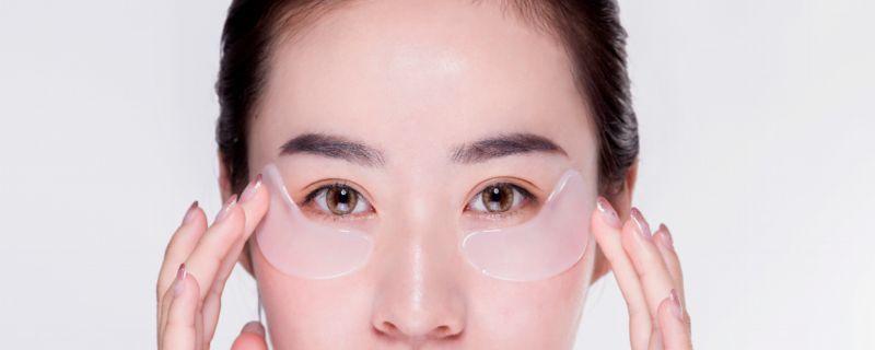 眼膜的正确贴法