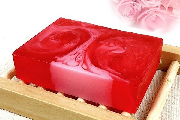 香皂可以洗脸吗