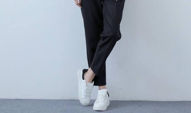 冬季牛仔外套搭配什么鞋子 你可以这样做