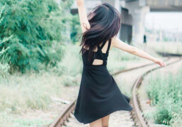 背带裙带子老掉妙招