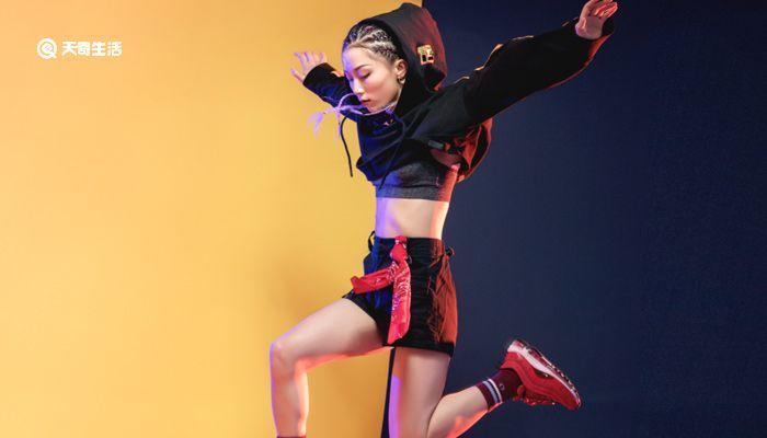 dkny是什么牌子