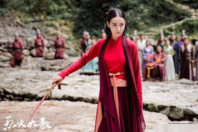 1520322772405875.jpeg 迪丽热巴新剧《烈火如歌》造型遭吐槽 论发型对女星的重要性