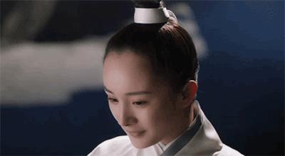 1520323359475501.gif 迪丽热巴新剧《烈火如歌》造型遭吐槽 论发型对女星的重要性
