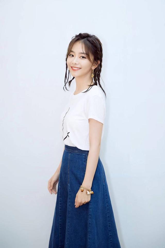 1565236064484107.jpg 圆脸适合的发型,盘点圆脸明星的发型,足够你借鉴