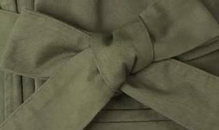 大衣腰带打结法 这3种方法简单又时尚