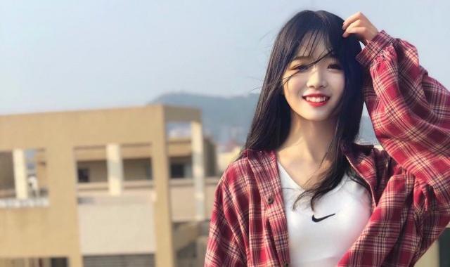 小个子女生气质高级穿搭 小个子显高显瘦的穿搭技巧