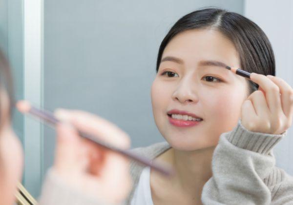 咖啡色的眼线该怎么画