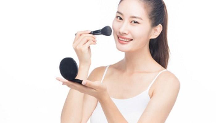 化完妆脸上痒怎么回事