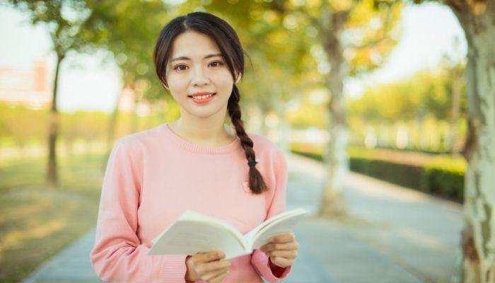 Dior蓝星定制腮红601是什么颜色