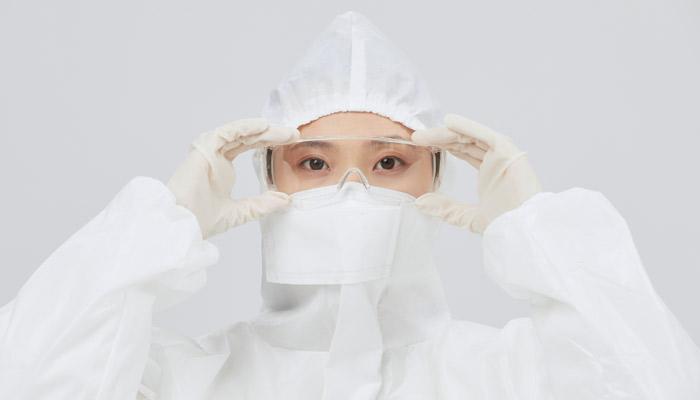 普通眼镜可以代替护目镜吗