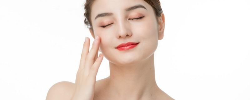 定妆喷雾和散粉的区别有哪些