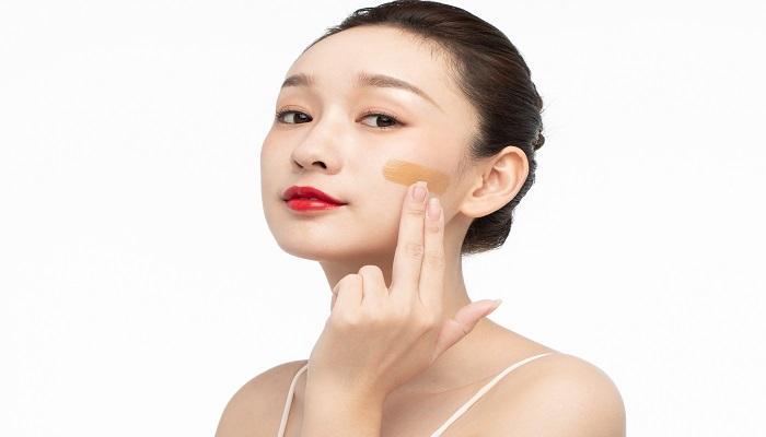 BB霜打底化妆方法