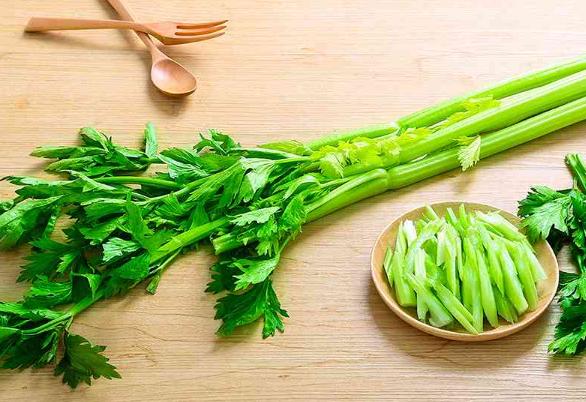 试管婴儿移植后可以吃芹菜吗？需要注意哪些事项？