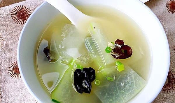 取卵后要注意饮食健康，喝冬瓜汤好处多多