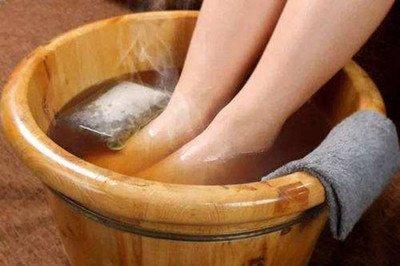 试管移植前三天内不能用艾叶泡脚吗？