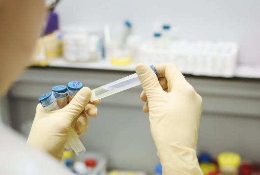 青岛私人医院做试管有高端的团队，无论技术还是设备都很先进