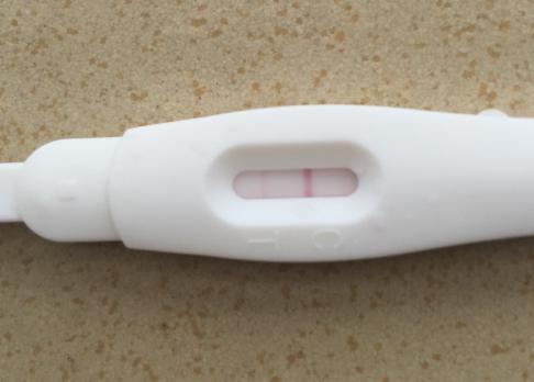 试管移植10天试纸很浅不一定出现失败，不同人的检测结果含义不同