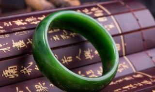 翡翠玉手镯怎么保养（翡翠手镯保养）