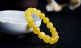 蜜蜡怎么分辨真假 瓷白蜜蜡怎么分辨真假
