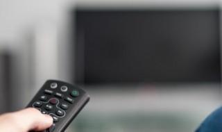 43寸电视可以放在卧室吗（43寸电视卧室用怎么样）