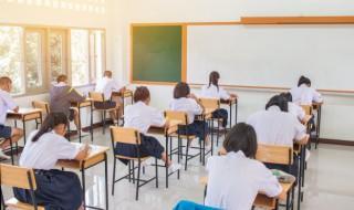 初中生装病不想上学怎么办(初中孩子装病不去学校怎么办)